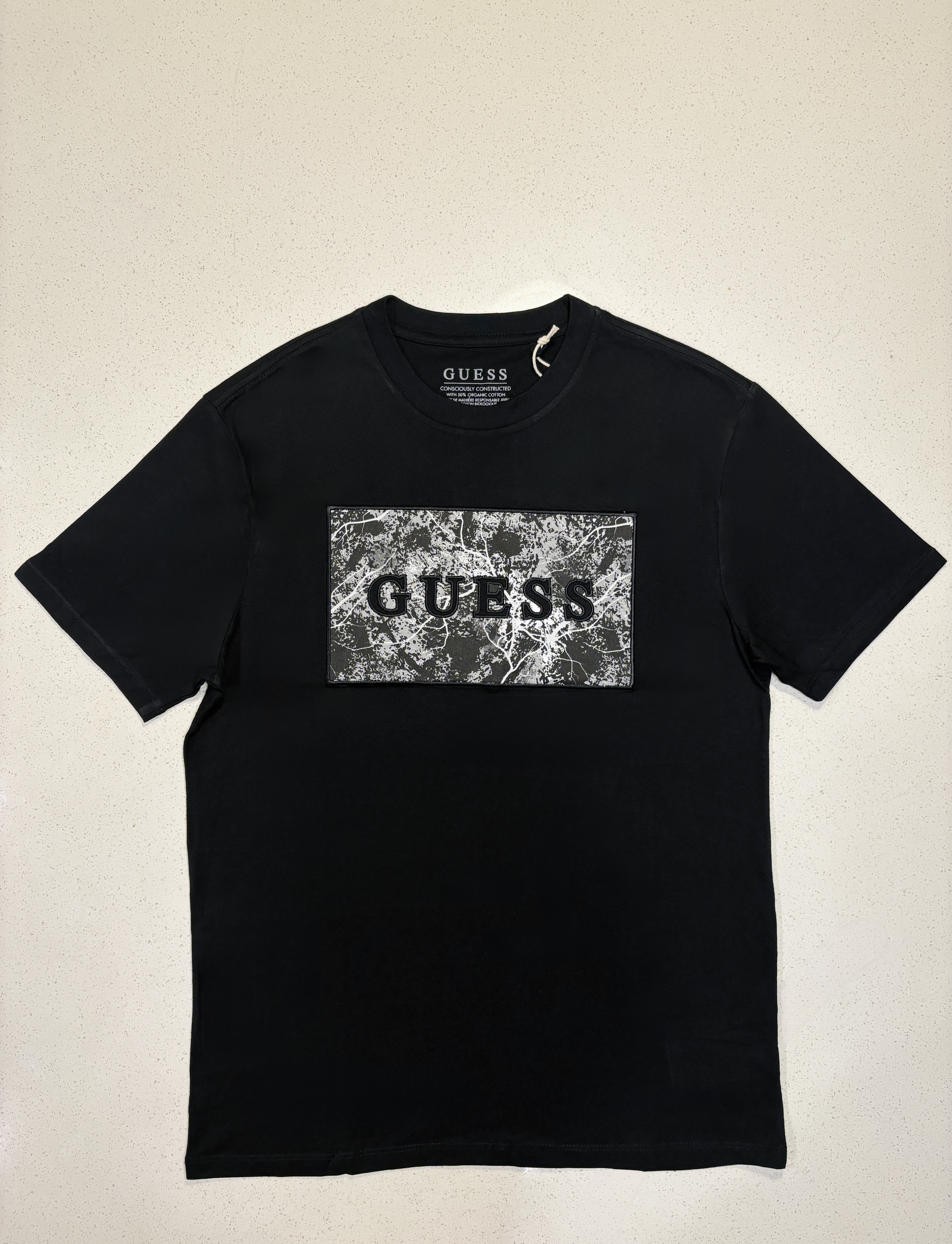 Remera Guess
